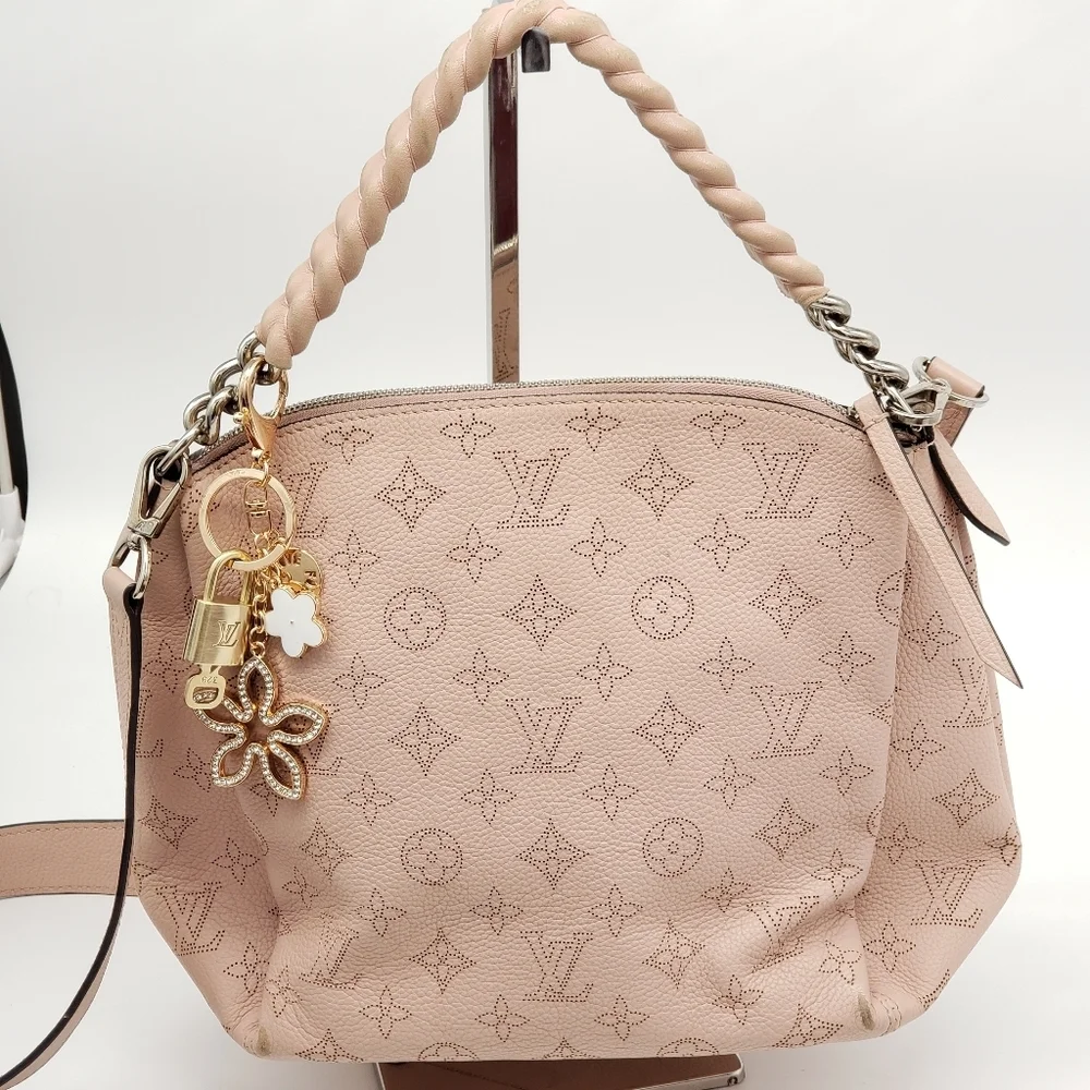 Authentic Louis Vuitton Gold Lock & Key 🔑 Bag Charm w/ Unbranded Clover Charm